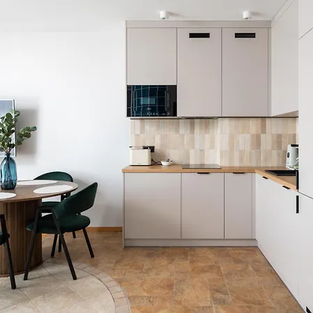 Saska Kepa Cosy Apartment