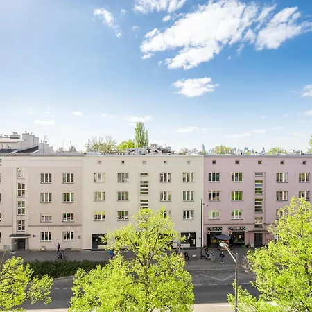 Saska Kepa Cosy By Bookinghost *